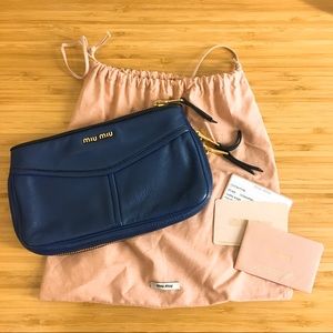 Miu Miu Clutch -  Contenitori in Inchiostro